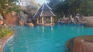 Long Beach Garden Hotel .Бассейн .Сиамский залив .Паттайя