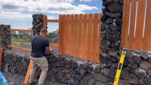 Ванек на Гавайях | Американцы в восторге какой забор я построил