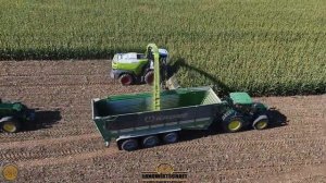 Здесь вы можете увидеть преимущества 10,5 бус кукурузы, выращенной на Jaguar 1110PS 1200, это урожай