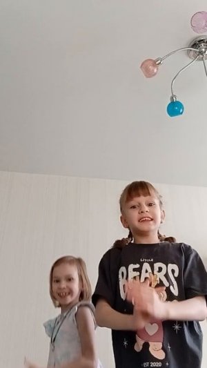 1000008810.mp4патанцуем
