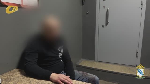 БУЙНОГО МОСКВИЧА ПОСАДИЛИ НА 5 СУТОК ЗА РАЗБИТОЕ В БОЛЬНИЦЕ ЖЕЛЕЗНОГОРСКА СТЕКЛО смотреть онлайн