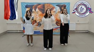 В руках автомат