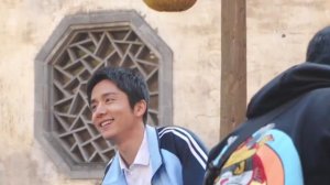 Плот, деньги и велосипед Чжоу Ло