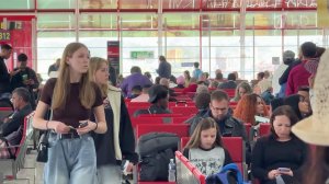 На Кубе остаются около 4000 российских туристов, вылететь с острова сложно из-за проблем с топливом.