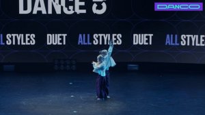 София и Таисия Нагих, Contemporary средняя гр., педагог-хореограф Александра Мирошникова