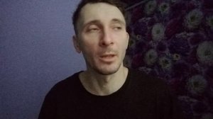 Почему телевизор Artel зависает на заставке?