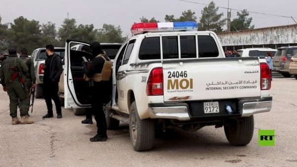 وفد الحكومة السورية يتفقد حقول رميلان النفطية بريف القامشلي تمهيدا لاستلامها