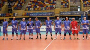 Ветеранские волейбольные команды Махачкалы выиграли переходящий Кубок