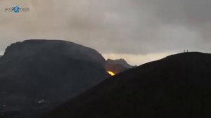 Извержение исландского вулкана .