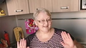 Архив. Капуста тушёная с мясом Кофе с мороженым И болтовня.