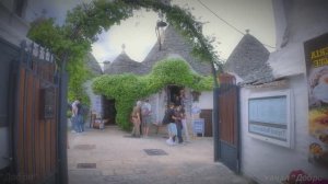 Это похоже на город Хоббитов… Но это реальное место в Италии