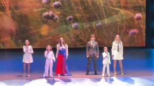 Торжественное открытие «Профессионалы-2026» в Чувашии: Песня «Наша Россия»