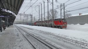 Тепловоз 2ТЭ25Км-0432 (ТЧЭ-2) следует с контейнерным поездом № 1ХХХ.