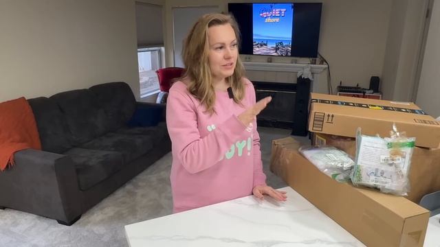 Снова повезло! 🔥 Почти все для нас! 👍🏻РАСПАКОВКА потерянных посылок в США (Quiet Shore Channel) смотреть онлайн