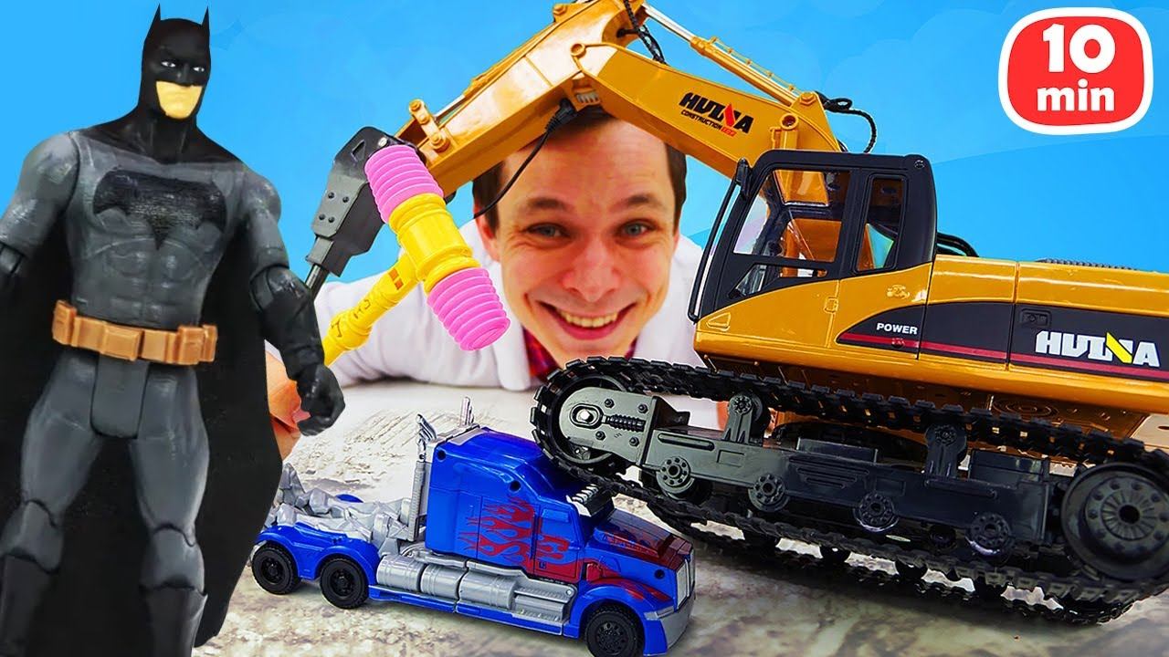 Оптимус Прайм в клинике игрушек! Доктор Ой чинит броню, а потом спешит на помощь Бэтмену смотреть онлайн