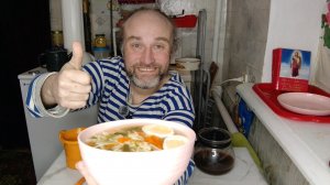 обед без Рыжули. спит. очень давно не ел макароны. мукбанг. обжор. еда на камеру. диета. шизофрения.