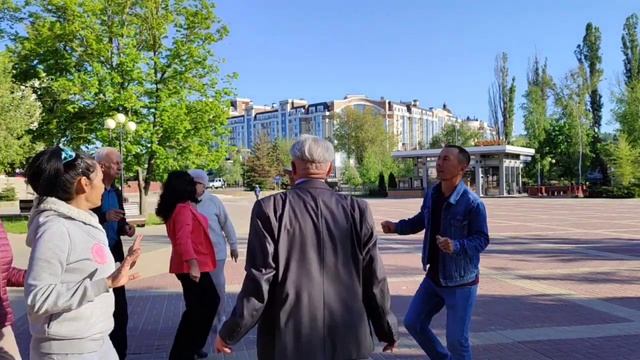 Вишня в саду..... 04.05.24. смотреть онлайн