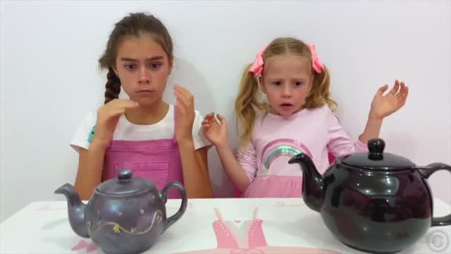 Nastya - Chocolate Challenge for Friends смотреть онлайн