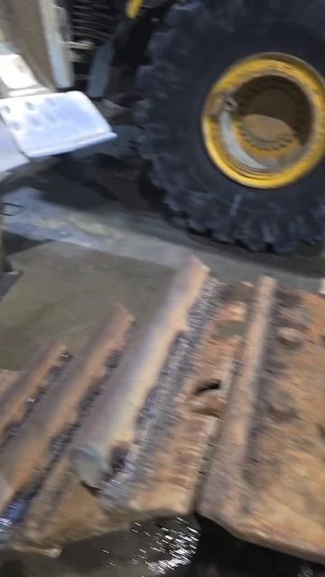 Комплект гусениц на крокодила смотреть онлайн