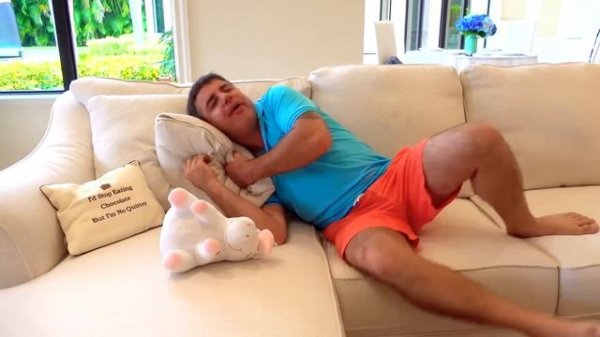 Настя и её друзья устроили вечеринку