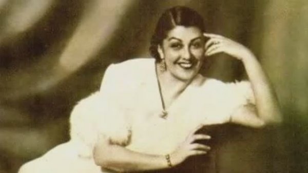 Театральная история