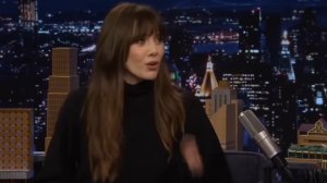 Элизабет Олсен говорит, что в «Нью-Йорк Янкиз» собраны все злодеи Главной лиги бейсбола, и рассказыв