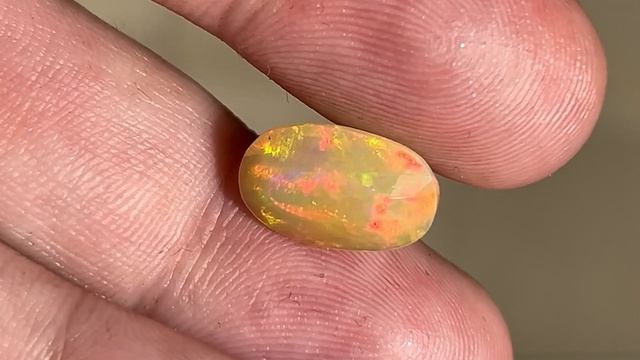 Эфиопский WELO Опал 2,72 карата смотреть онлайн