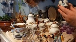 10 февраля 2026. Надя намыла шкафчик и посуду в нём...