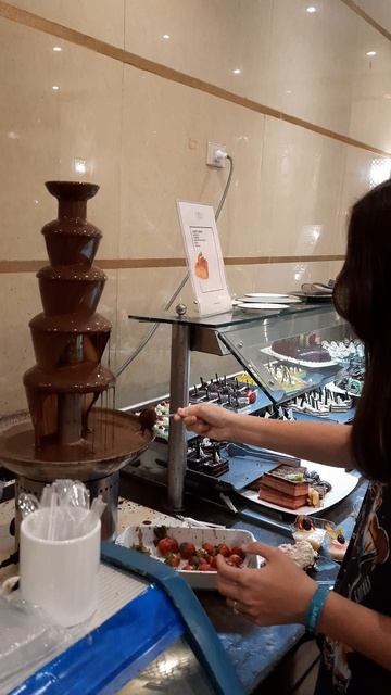 Шоколадный фонтан смотреть онлайн