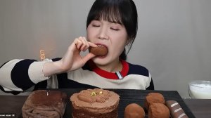 🔥🍲 Мукбанг и Mukbang : ДУБАЙСКАЯ РОСКОШЬ! 🌴 Печенье, торт и шоколад | ASMR Десерты