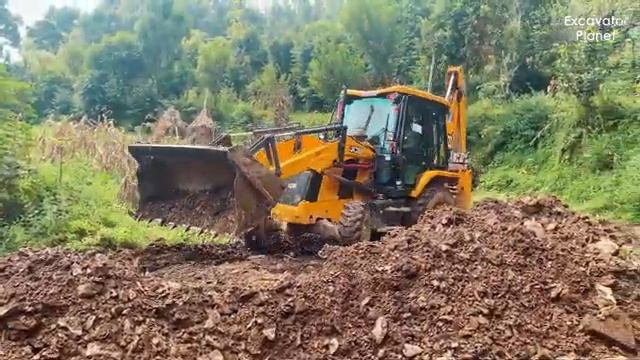 Мощный экскаватор–погрузчик JCB для рытья глубоких траншей - Машина, которую невозможно остановить в смотреть онлайн