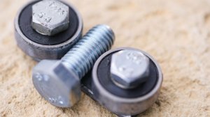 Как сделать самодельный роликовый упор для прокатки металла из подшипников — лайфхак для мастерской.