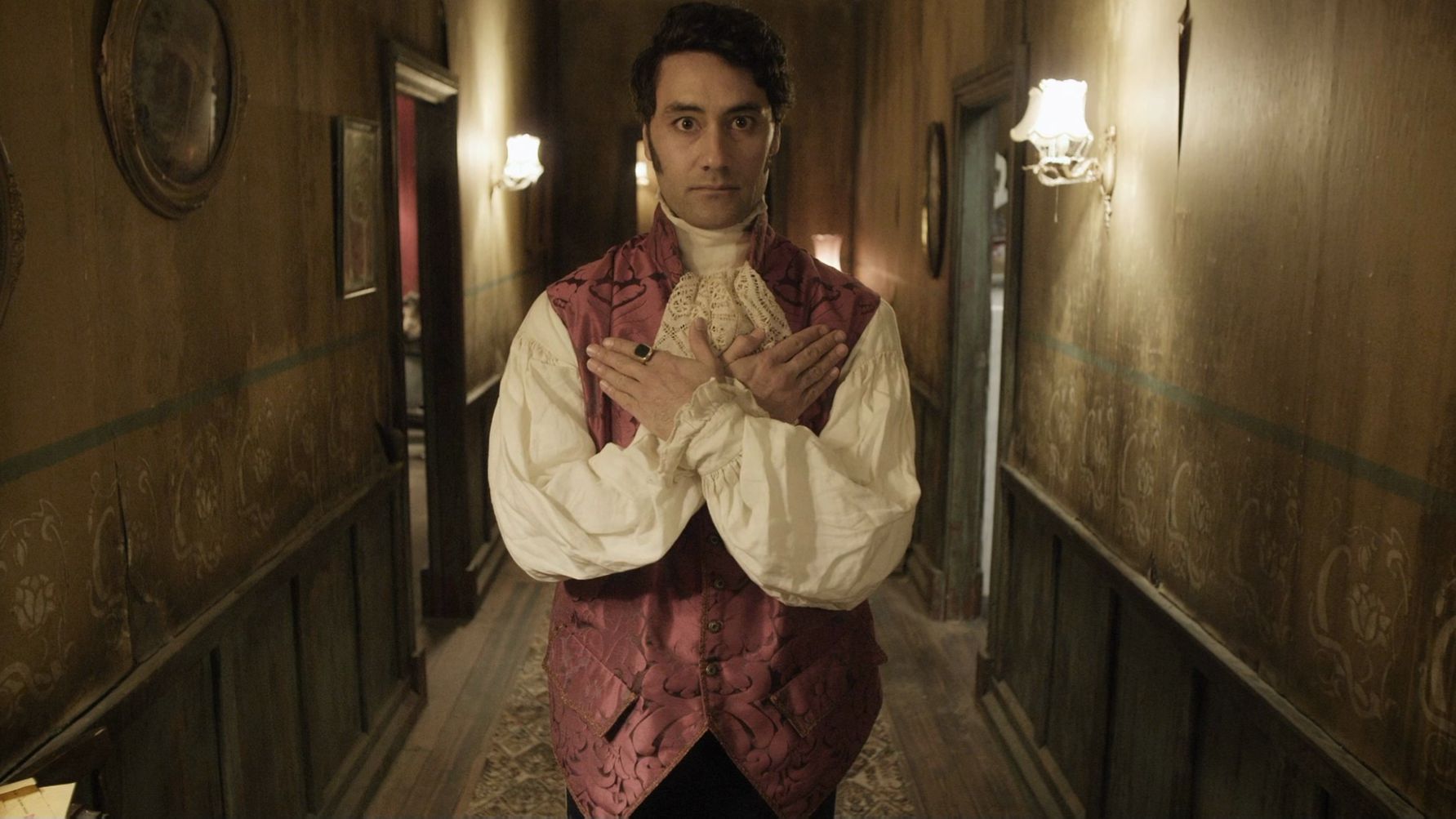 Любимый отрывок из фильма «Реальные упыри» - What We Do in the Shadows (2014) HD смотреть онлайн