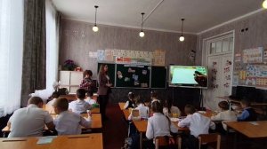 Урок рисования в 1 классе. "Дебют года" г.Шахтерск