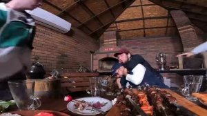 💪Залимхан Юсупов задушил своего 
гостя Артура Арутюняна !