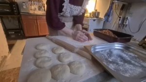 Пока муж на работе топлю печь и готовлю на деревенской мультиварке