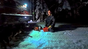 Когда встал не стой ноги!Остался в лесу без связи и без бензина! бензопила не заводиться мороз -26