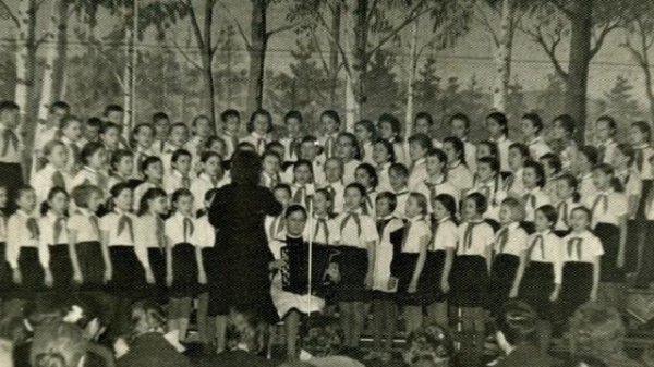 📸 Почему Эти Фото СССР Были Спрятаны в Семейных Альбомах Проявка Памяти