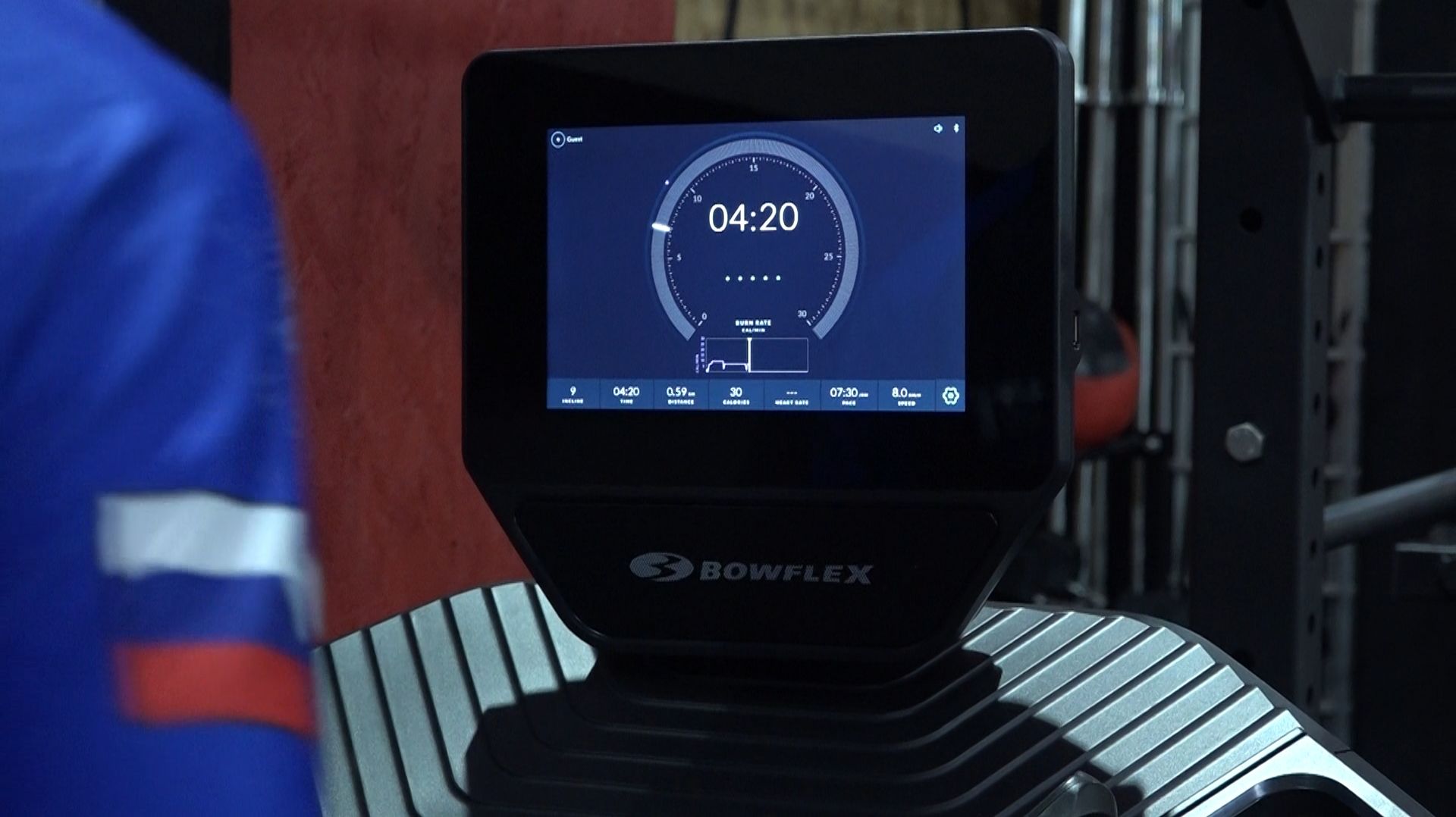 СПОРТИВНАЯ ПОДДЕРЖКА смотреть онлайн