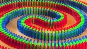 УДИВИТЕЛЬНЫЕ ПОЛУПРОЗРАЧНЫЕ ДОМИНОШКИ!