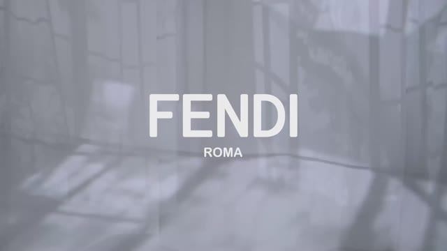 Показ коллекции Fendi весна-лето 2021 смотреть онлайн