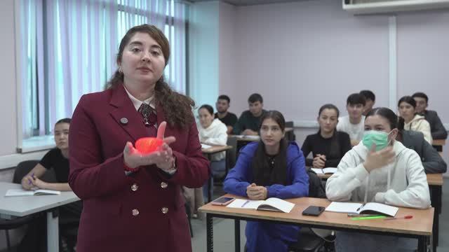 Елена Бадалова о своей работе в АГУ смотреть онлайн