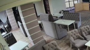 В Мариуполе мужчина открыл огонь из автомата и бросил гранату в силовиков