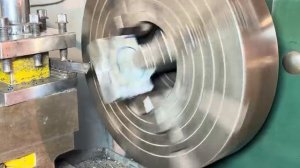 Как машинисты изготавливают шатун с высокими допусками из стальной заготовки | Инструментальное маст