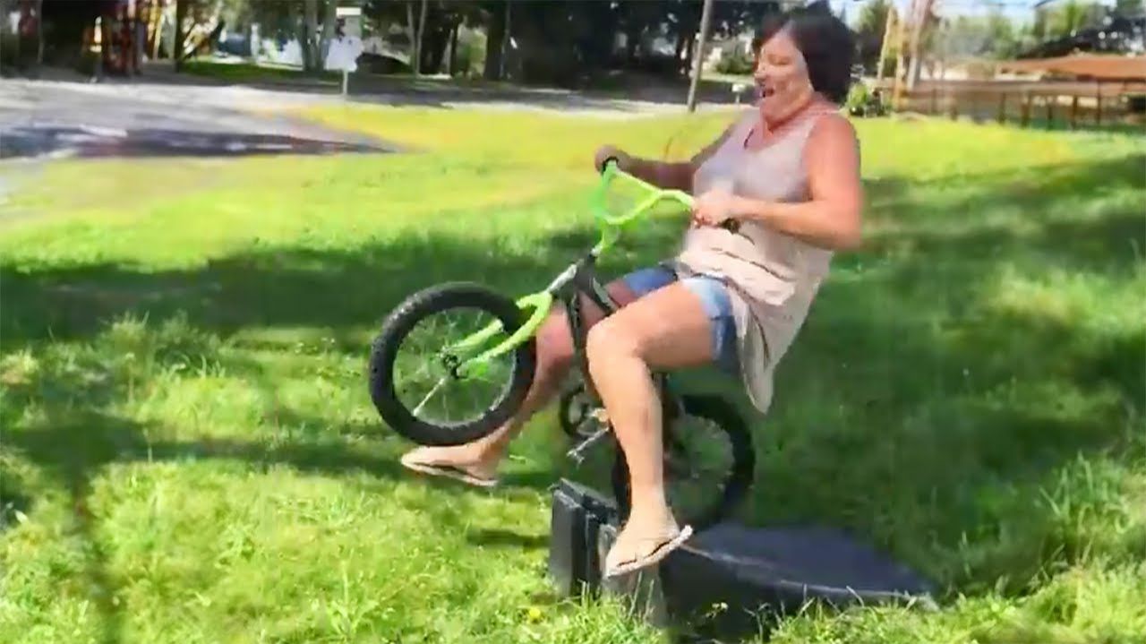 America′s Funniest Home Videos. The Very Best Sports Fails This Year 🏃♀️➡️🥇 Gold Medal Fails смотреть онлайн