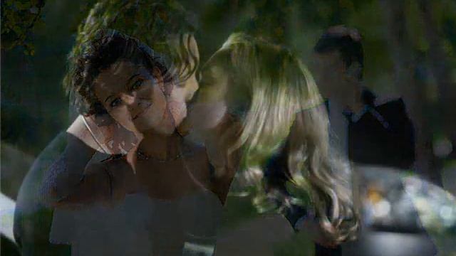 Первая любовь (исполняет Нина Бродская)