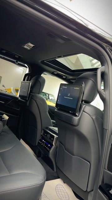 В продаже Lexus LX 500d! Подробнее о комплектации в видео обзоре на нашем канале смотреть онлайн