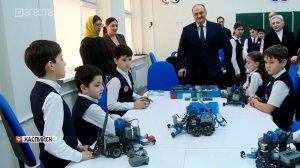 Республиканскому центру образования в Каспийске присвоено имя заслуженного учителя ДАССР