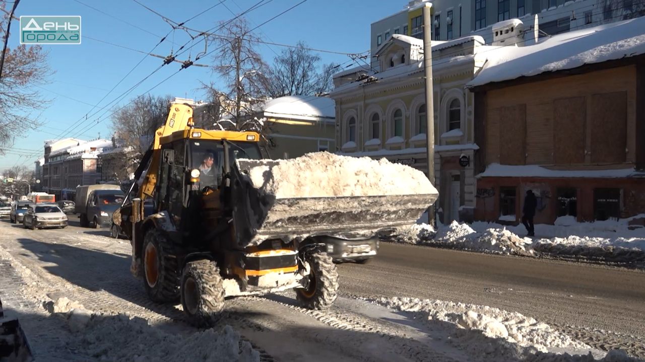 В Нижнем Новгороде более миллиона кубометров снега вывезли с улиц города с начала этой зимы смотреть онлайн