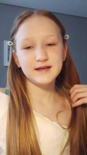 делаю уроки и рассказываю про свой перелом 😳